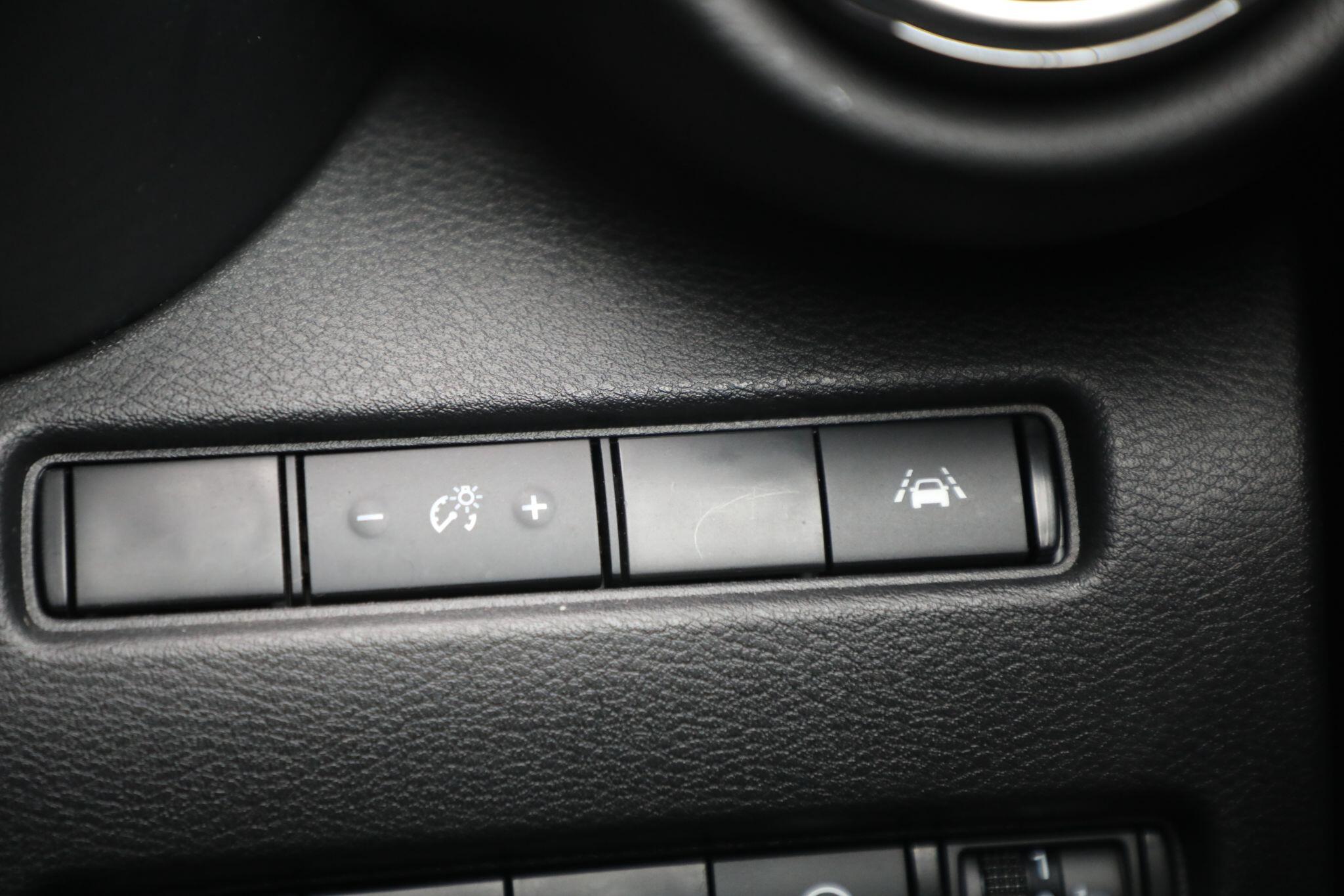 Large vehicle image